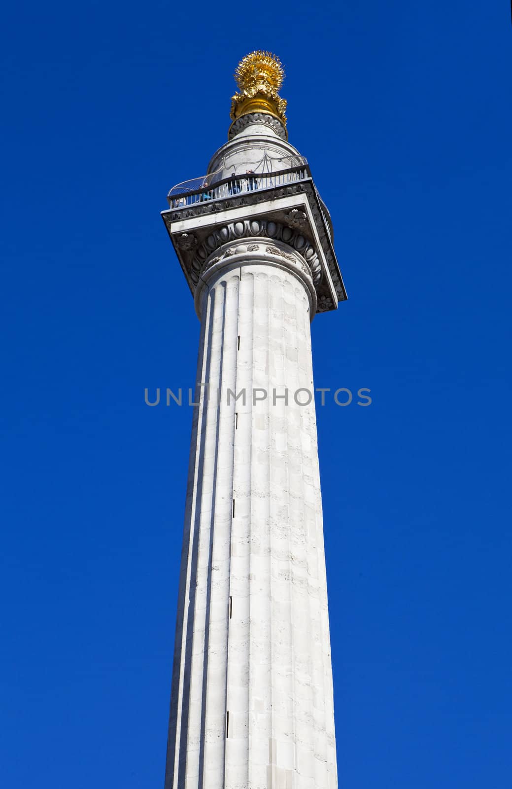 The Monument to the 1666 Great Fire of London.