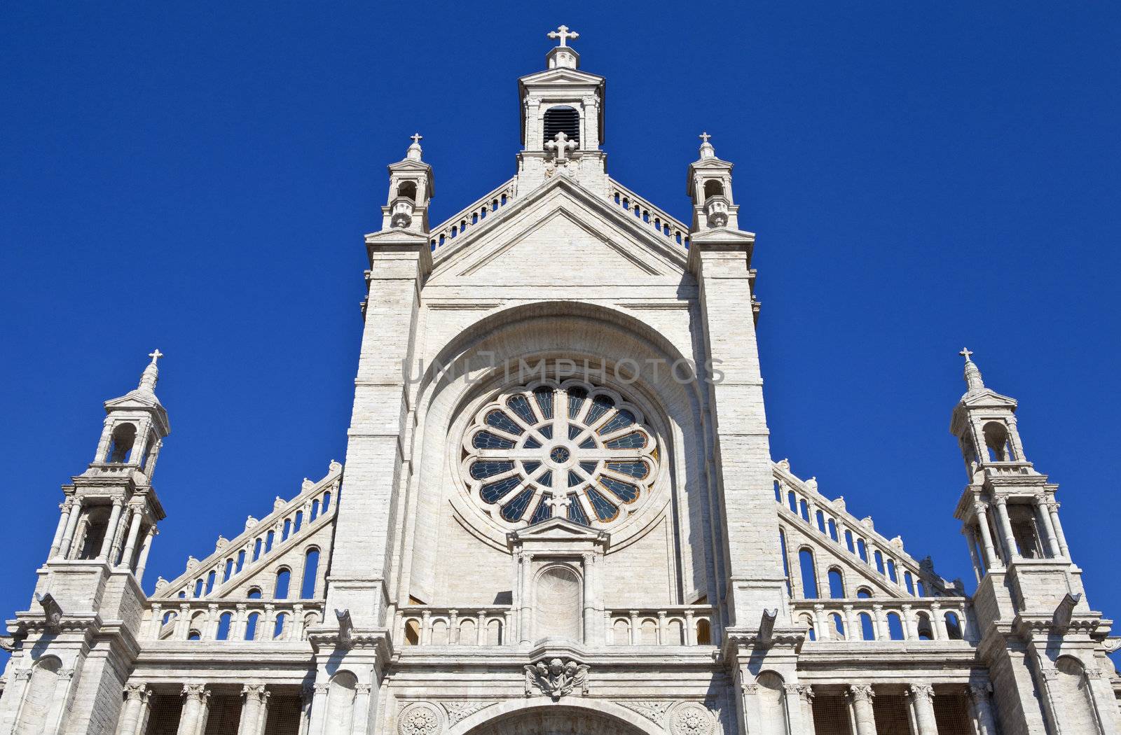 Sainte Catherine Church in Brussels by chrisdorney