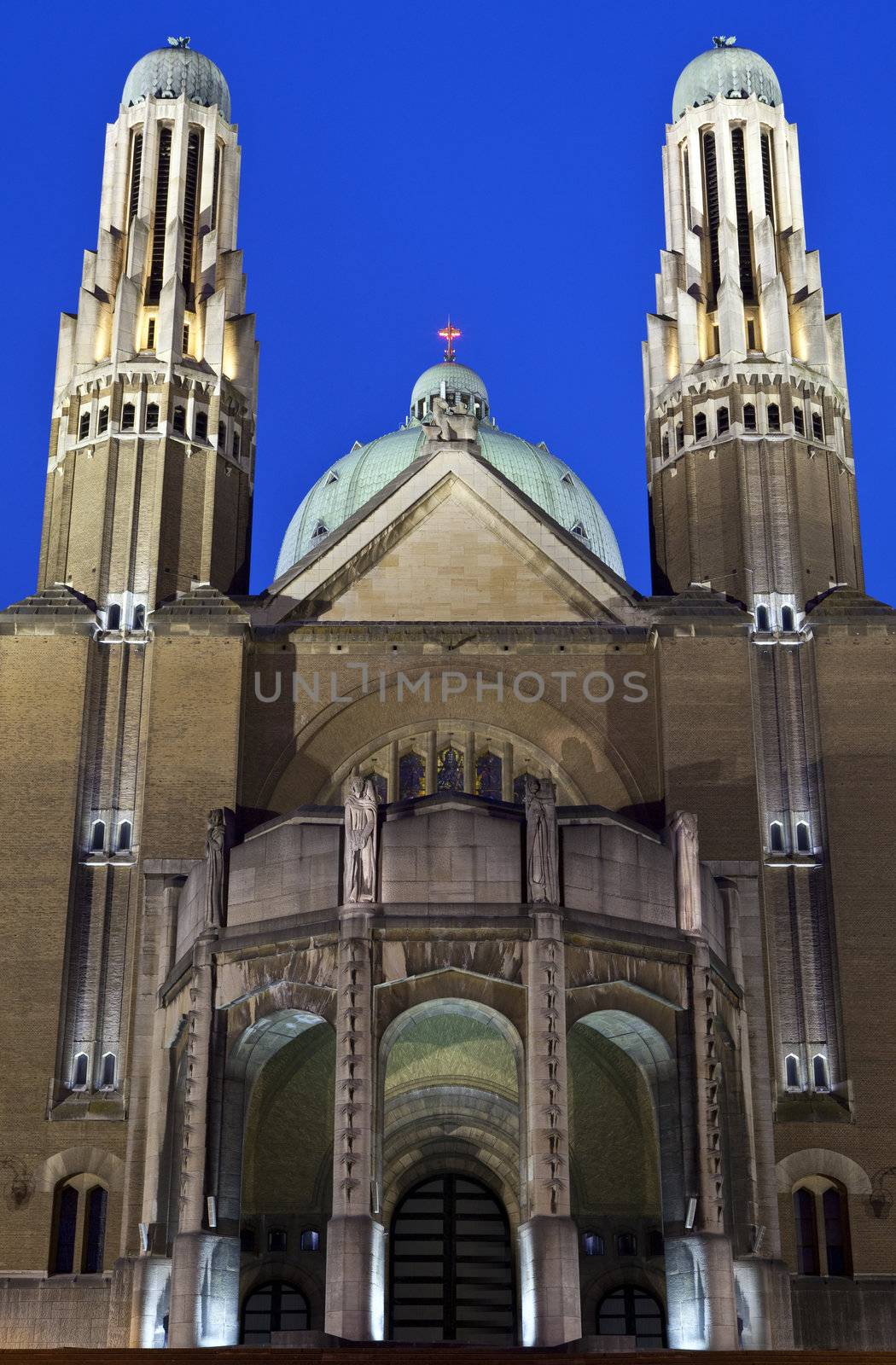 Basilica of the Sacred Heart in Brussels by chrisdorney