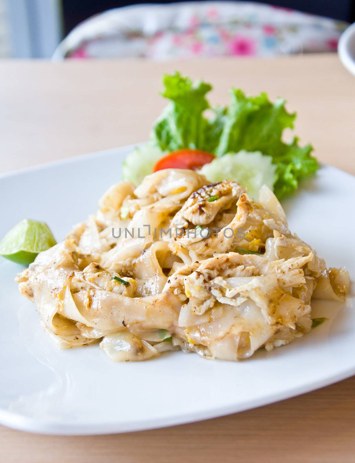 Stir fried rice noodle with chicken by buffaloboy