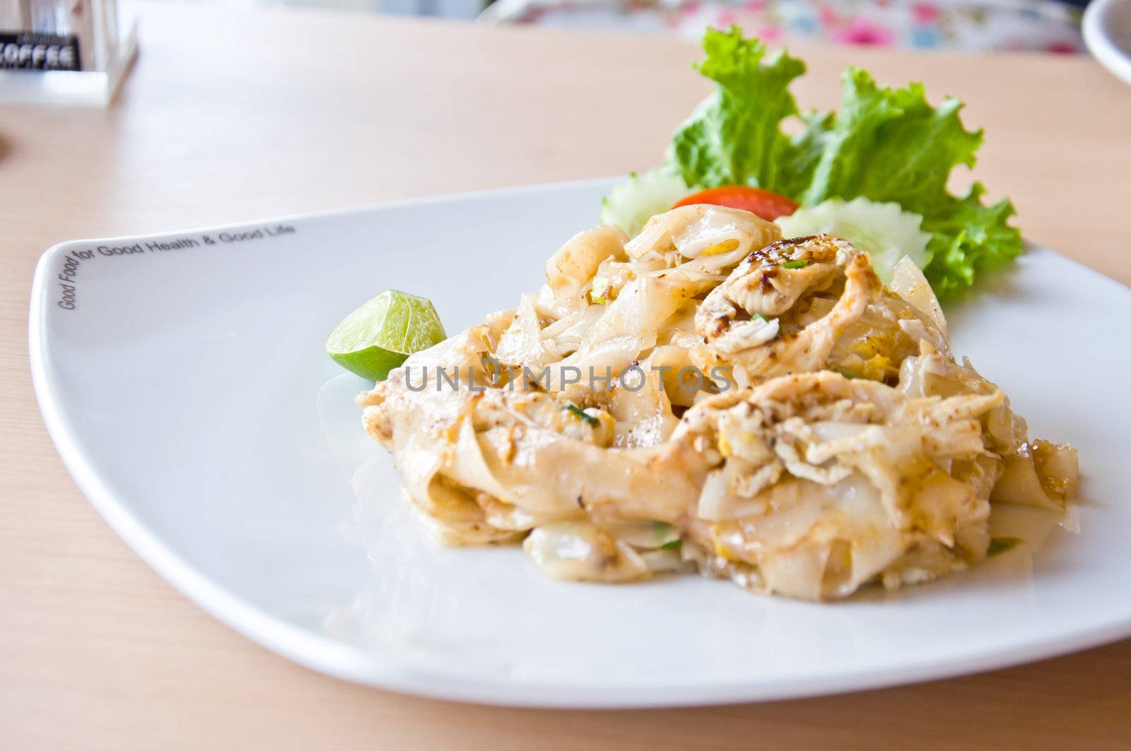 Stir fried rice noodle with chicken by buffaloboy