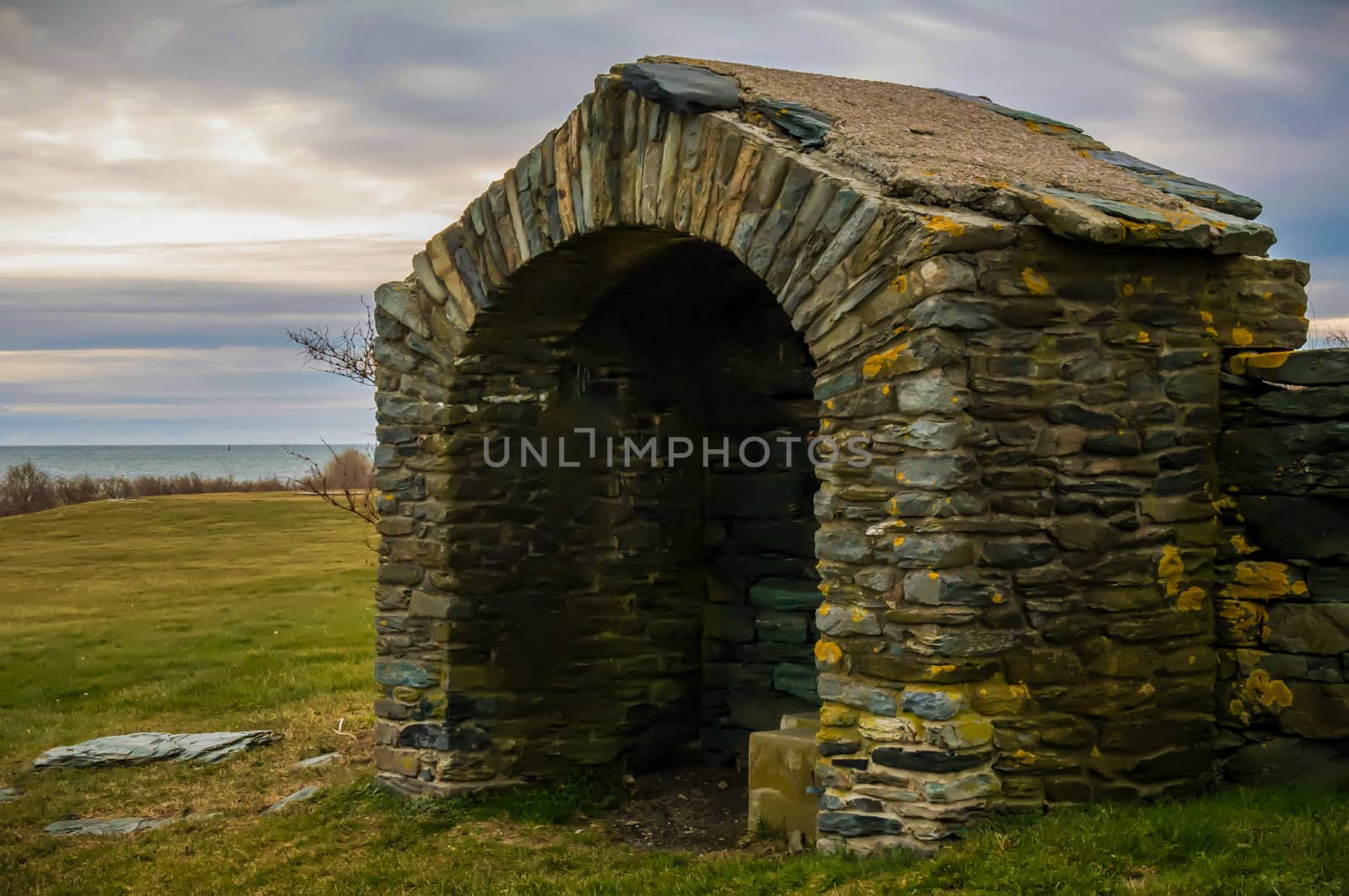 abandoned building in ruins near newport rhode island