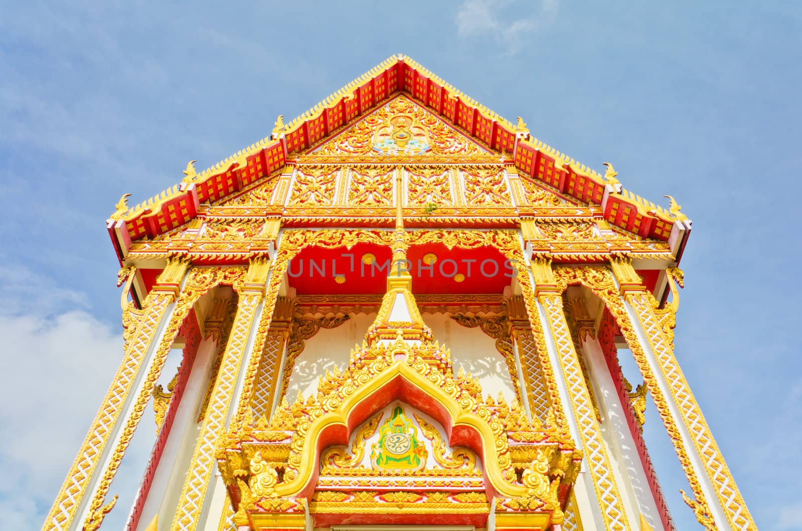 Golden pagoda at the Thai temple
Buddha church at the Thai temple style