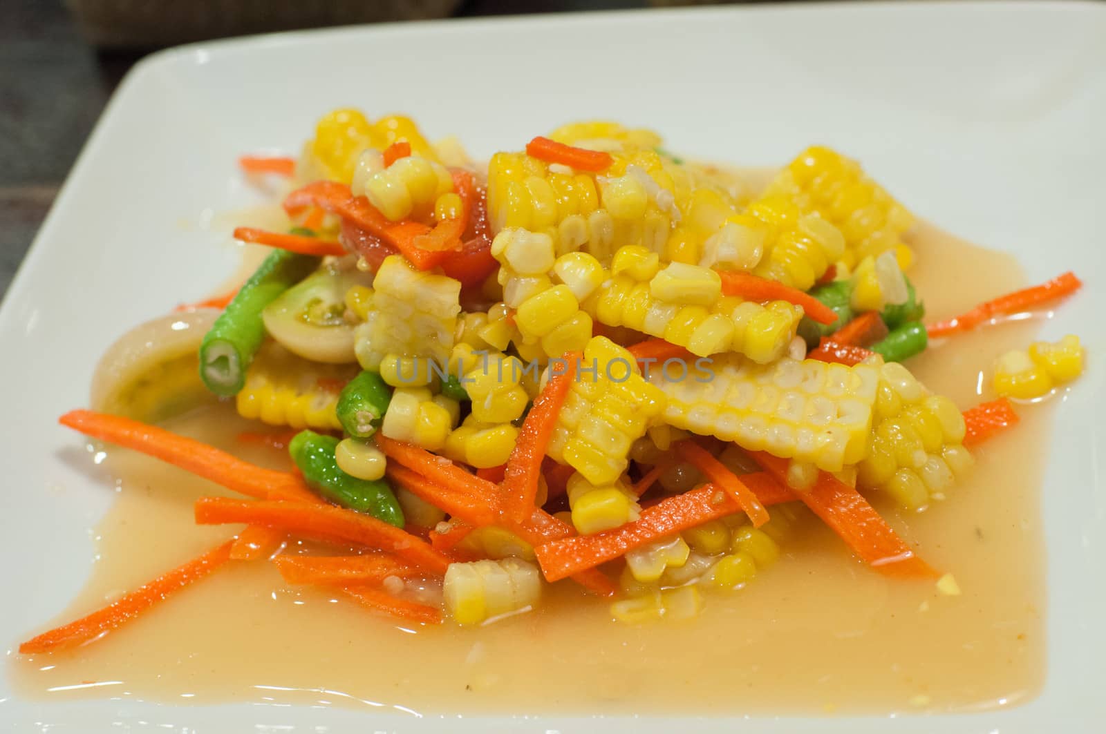 corn and papaya salad, spicy thai food