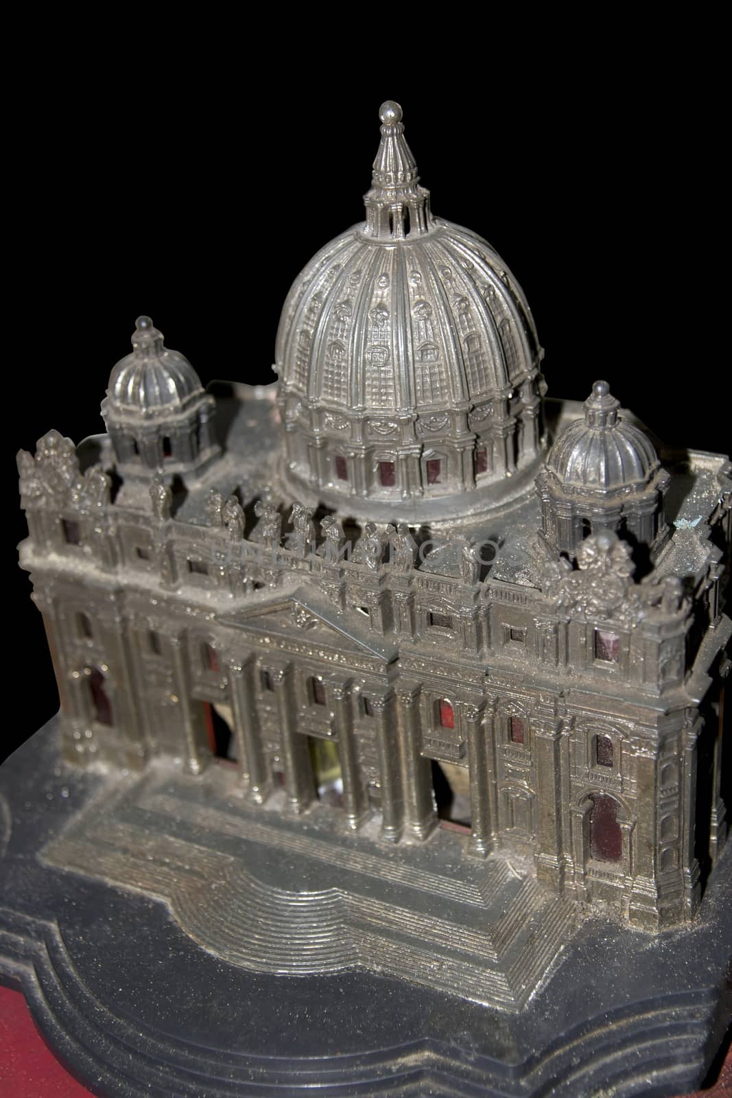 metal souvenir of the Saint Peter basilica by morrbyte