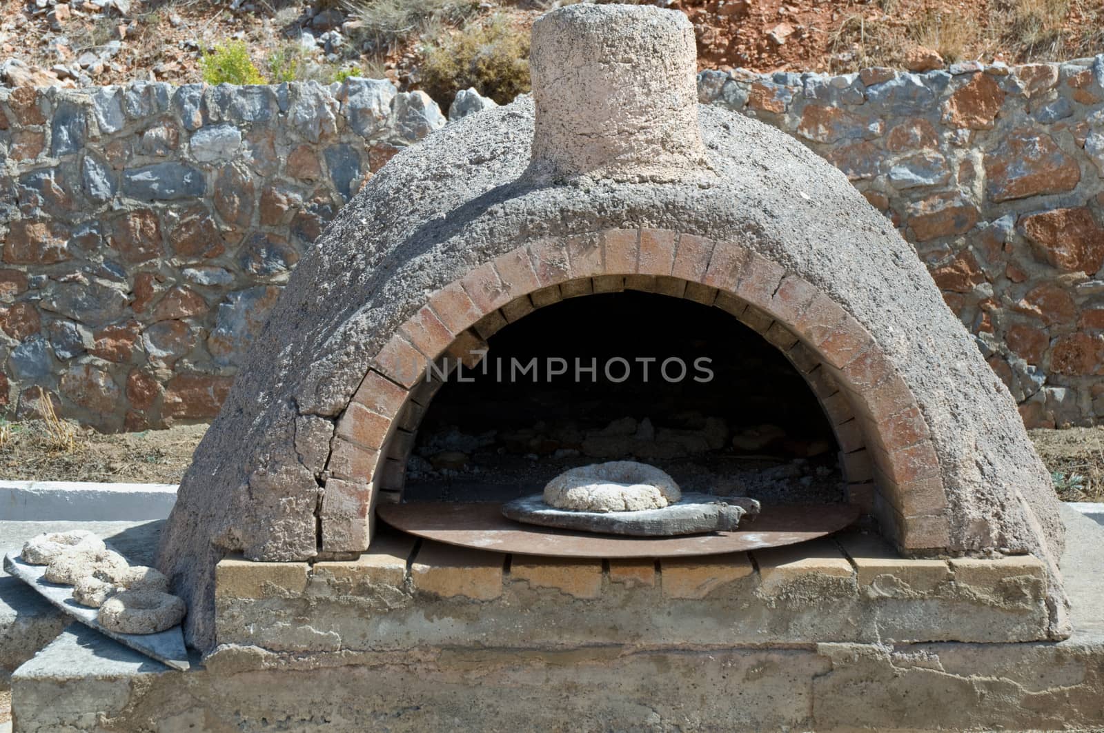 Old Algarve/Alentejo traditional abandoned firewood oven.