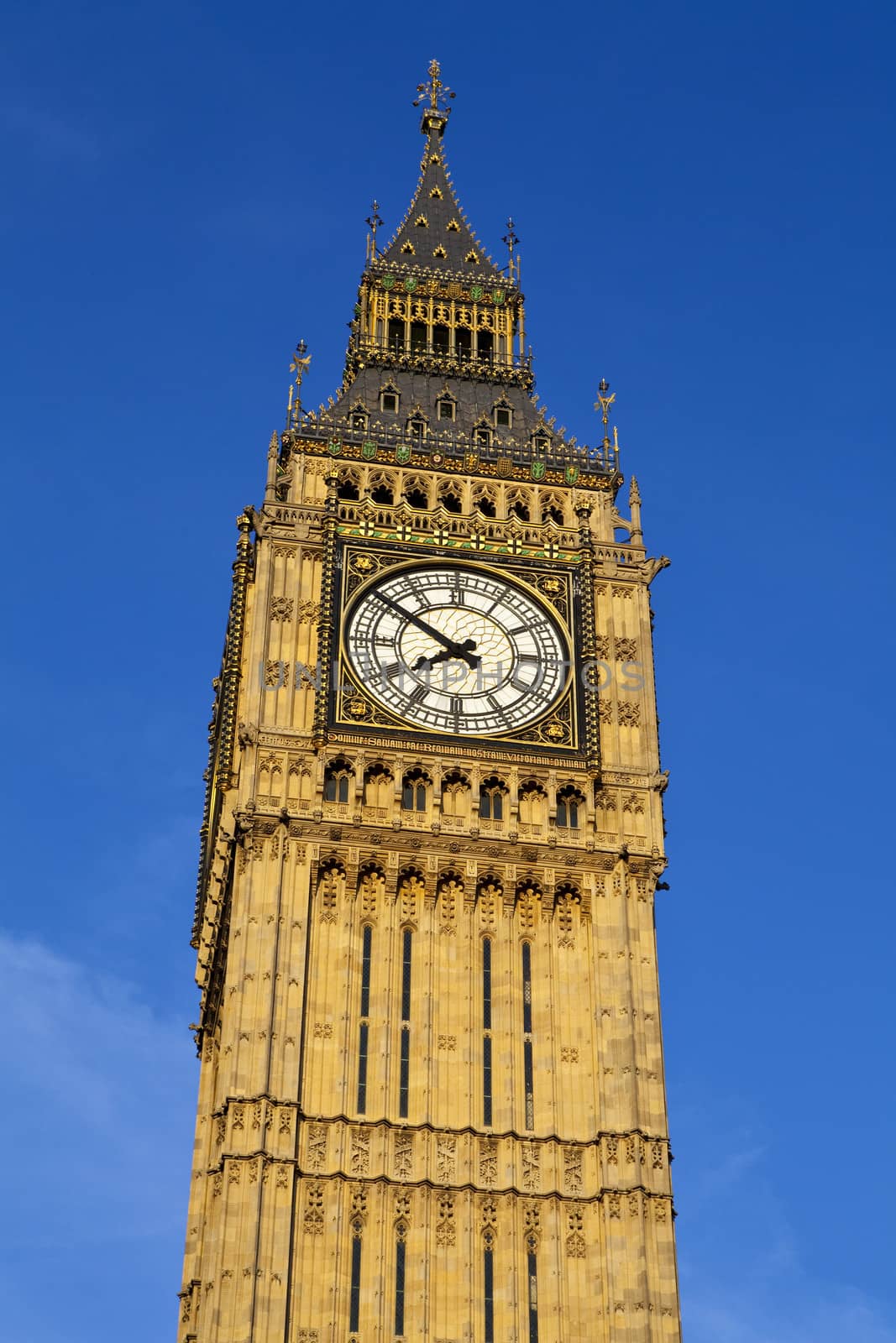 Looking up at the impressive Big Ben in London.