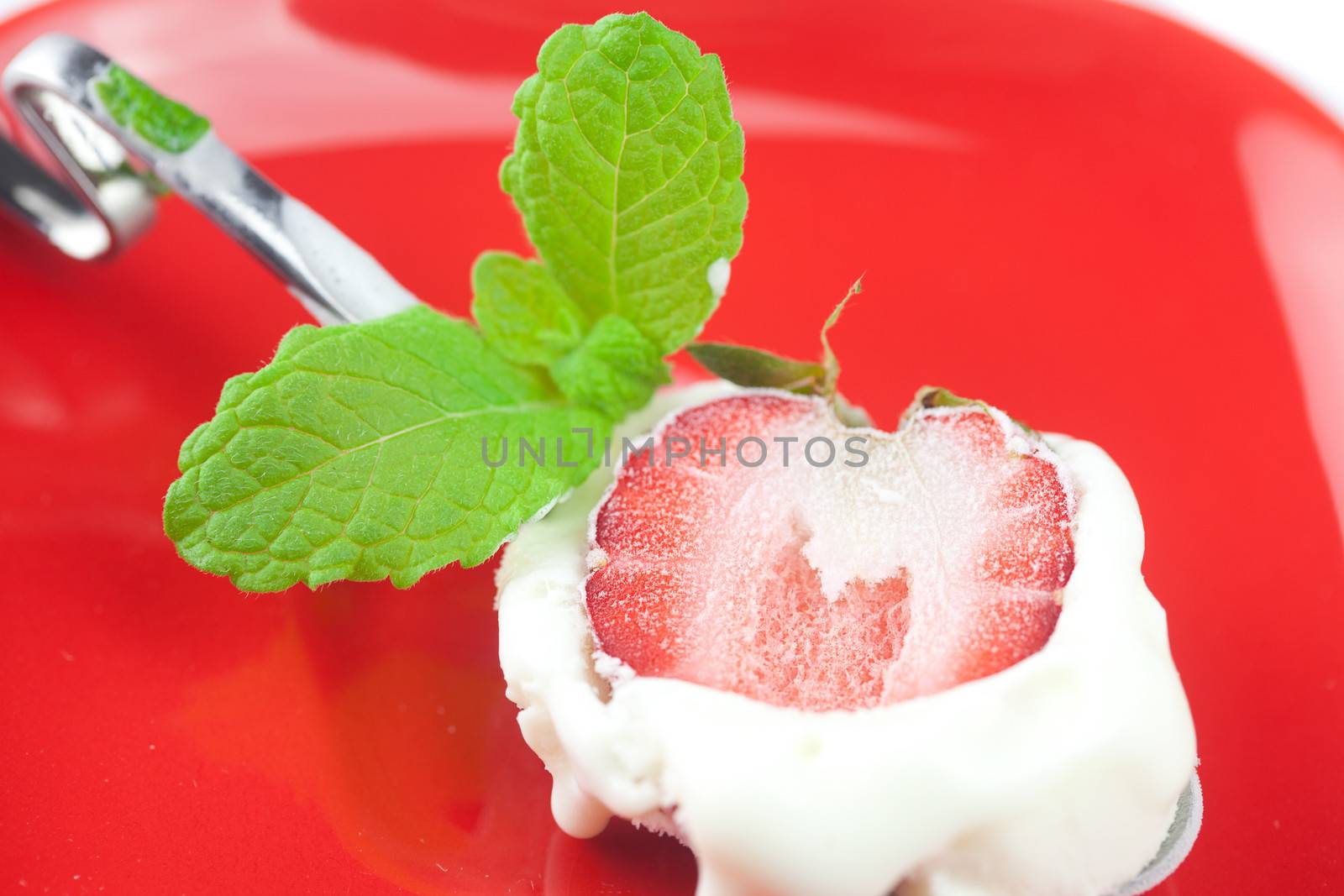 ice cream with mint,spoon and strawberry by jannyjus