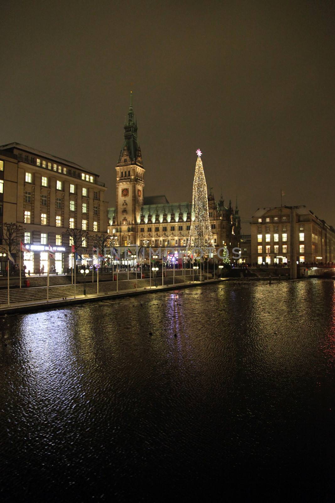 Night scene of Hamburg by Farina6000