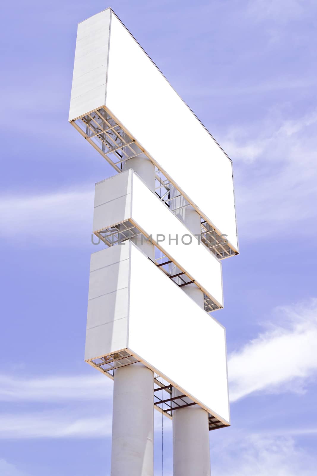 Billboard structure and blue sky