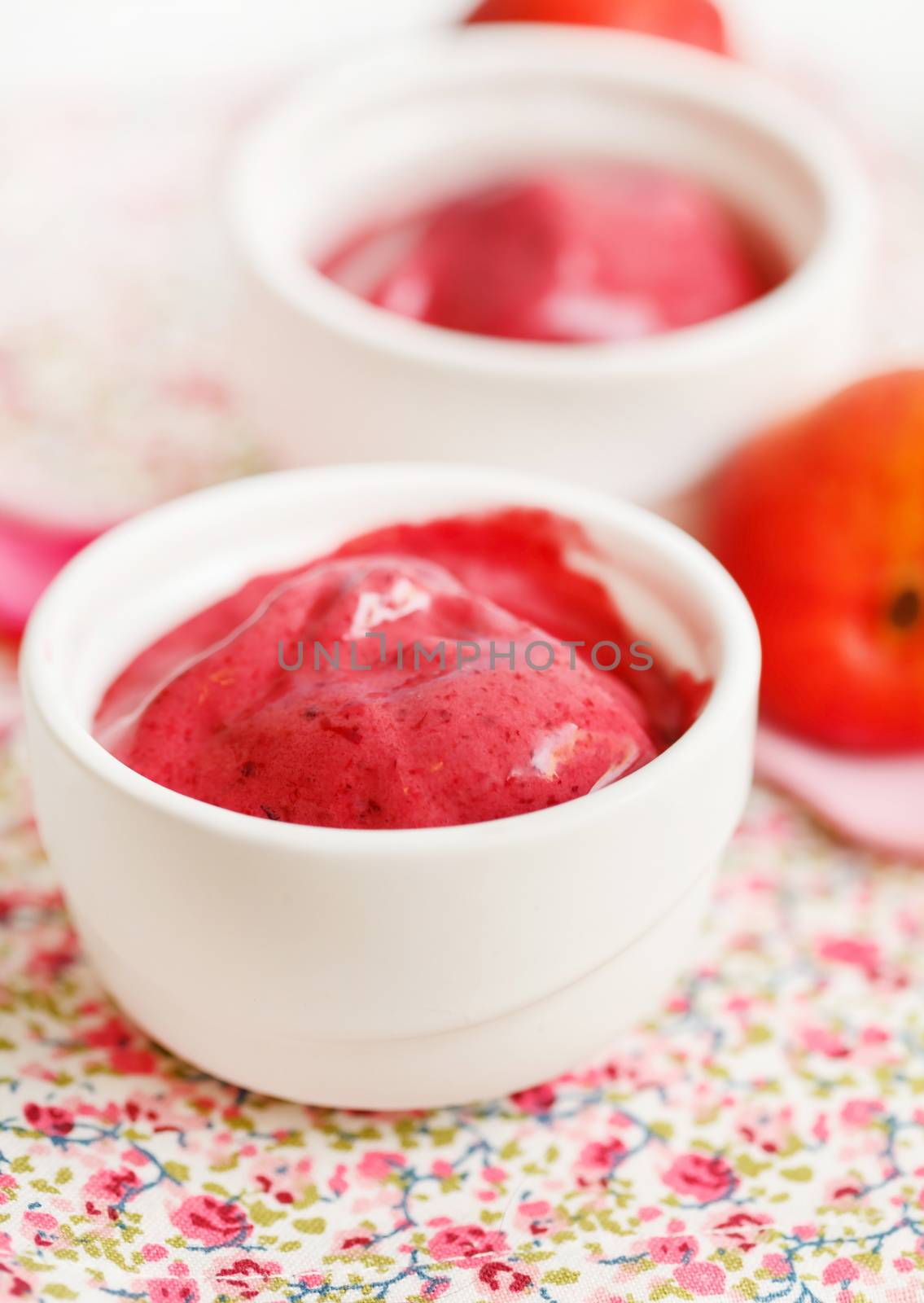 berry ice cream by shebeko