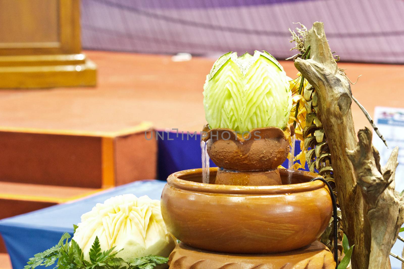 cantaloup carving in the Thailand ultimate chef challenge 2013