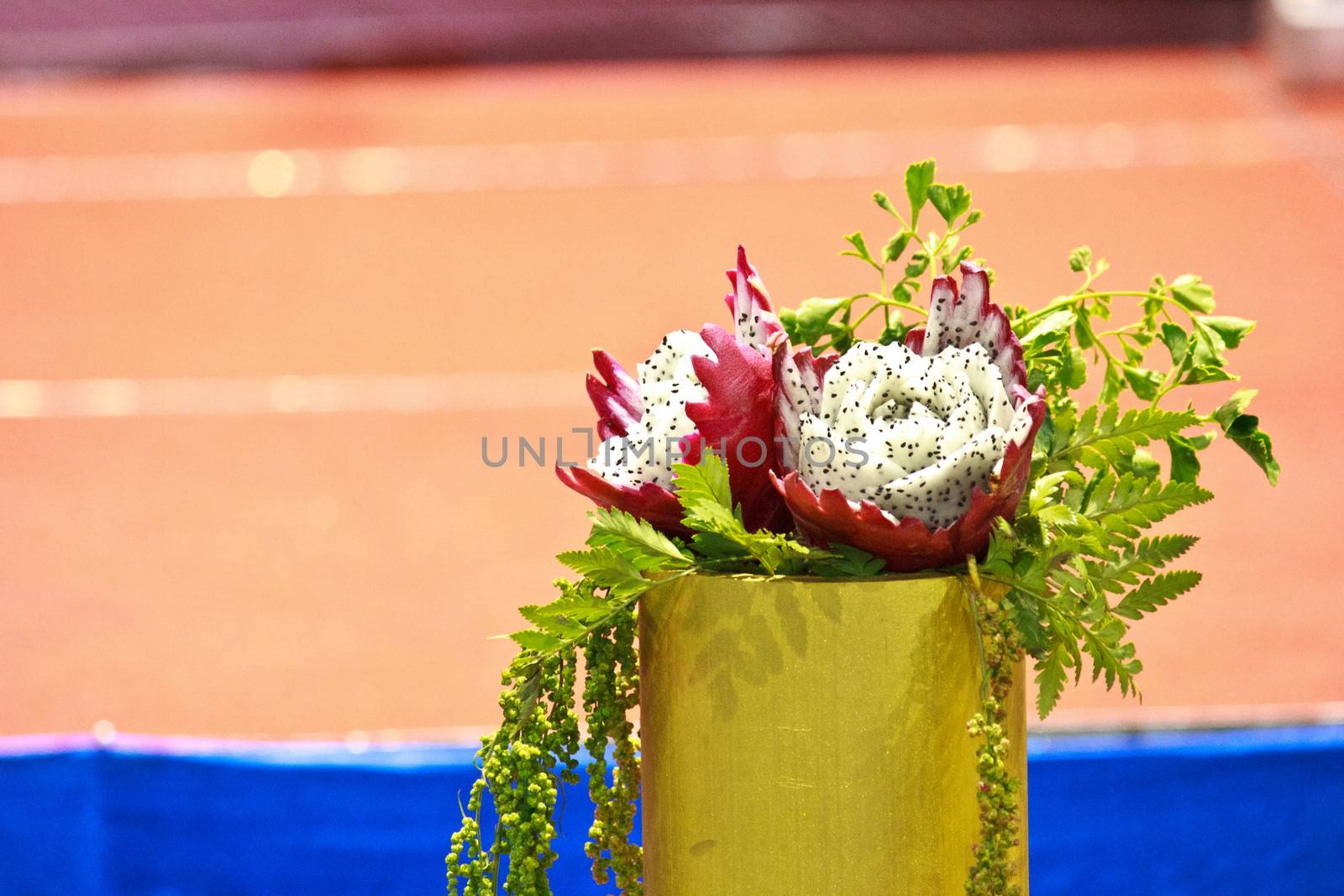 dragon fruit carving in the Thailand ultimate chef challenge 2013