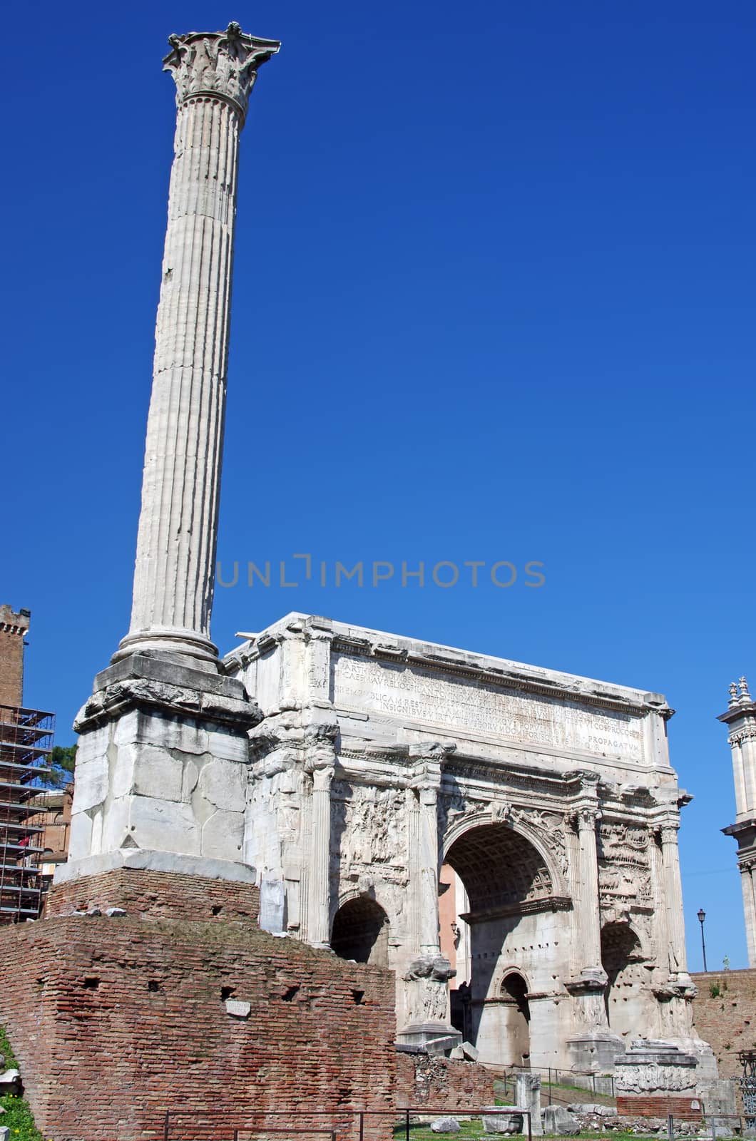 Roman ruins (Arch of Septimius Sever) in Rome