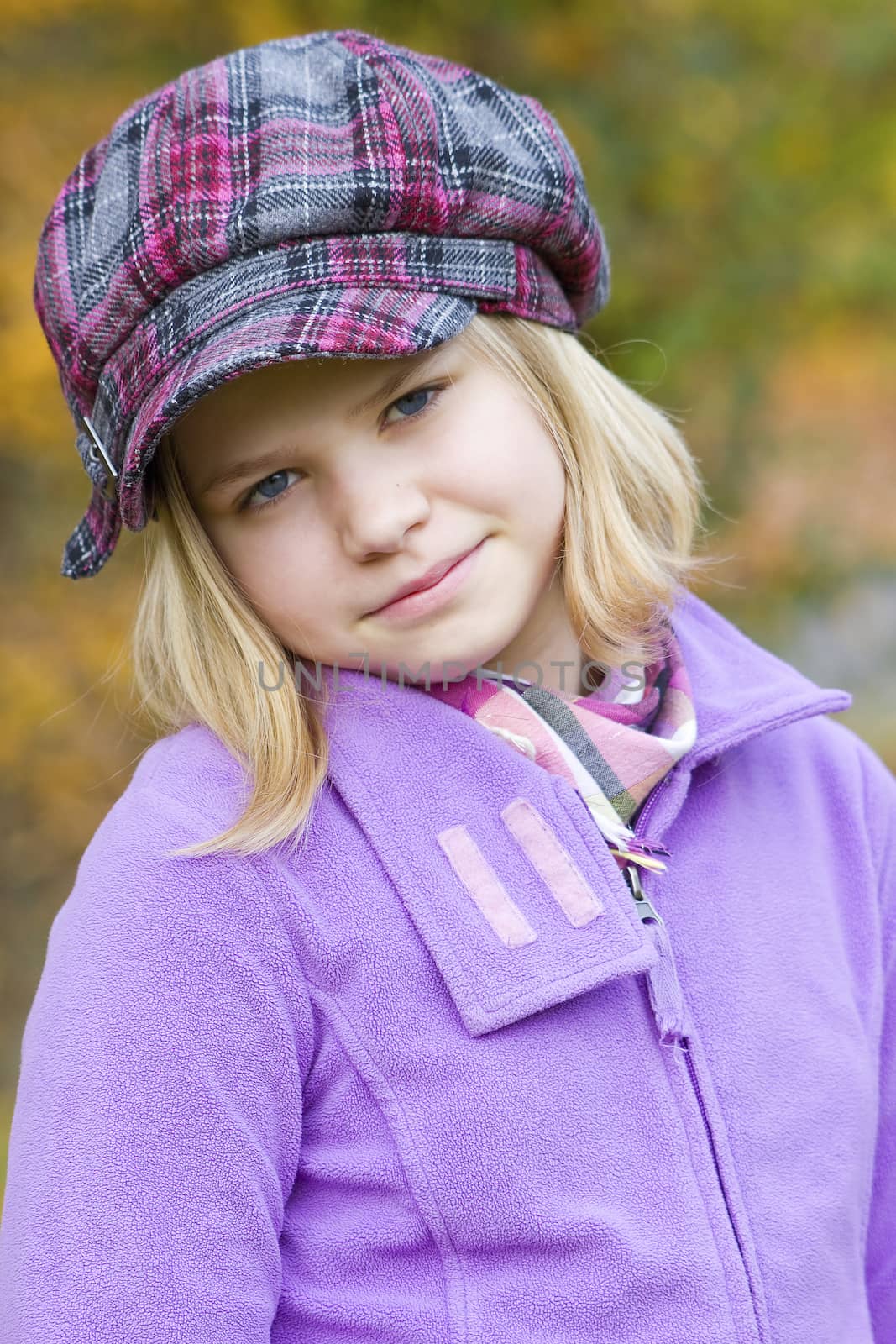 little girl - portrait by miradrozdowski