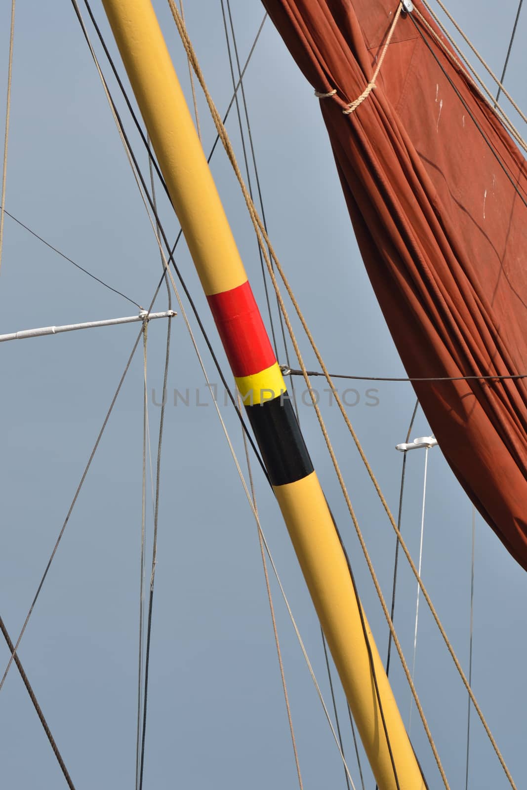 Rigging with sail and mast