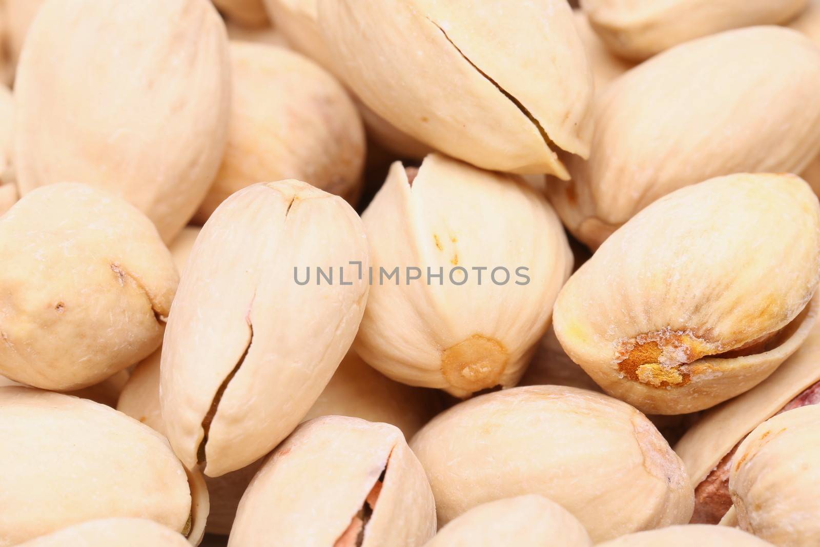 shelled pistachio by indigolotos