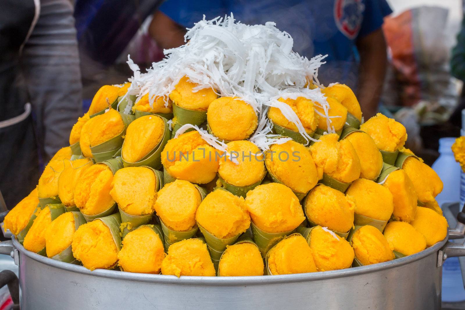 Steamed sugar palm cake with coconut grated coconut
