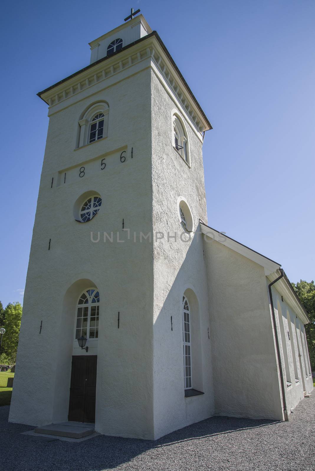 Hogdals church belongs to Iddefjorden congregation  in Str��mstads Pastorat located in Hogdal in Sr��mstads municipality, Sweden. The church is built of stone in 1856.