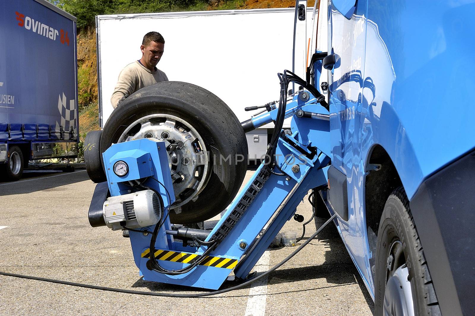 Ales - France - Grand Prix of France trucks May 25th and 26th, 2013 on the circuit of the Cevennes. workshops of mechanics for the assistance of the trucks. 