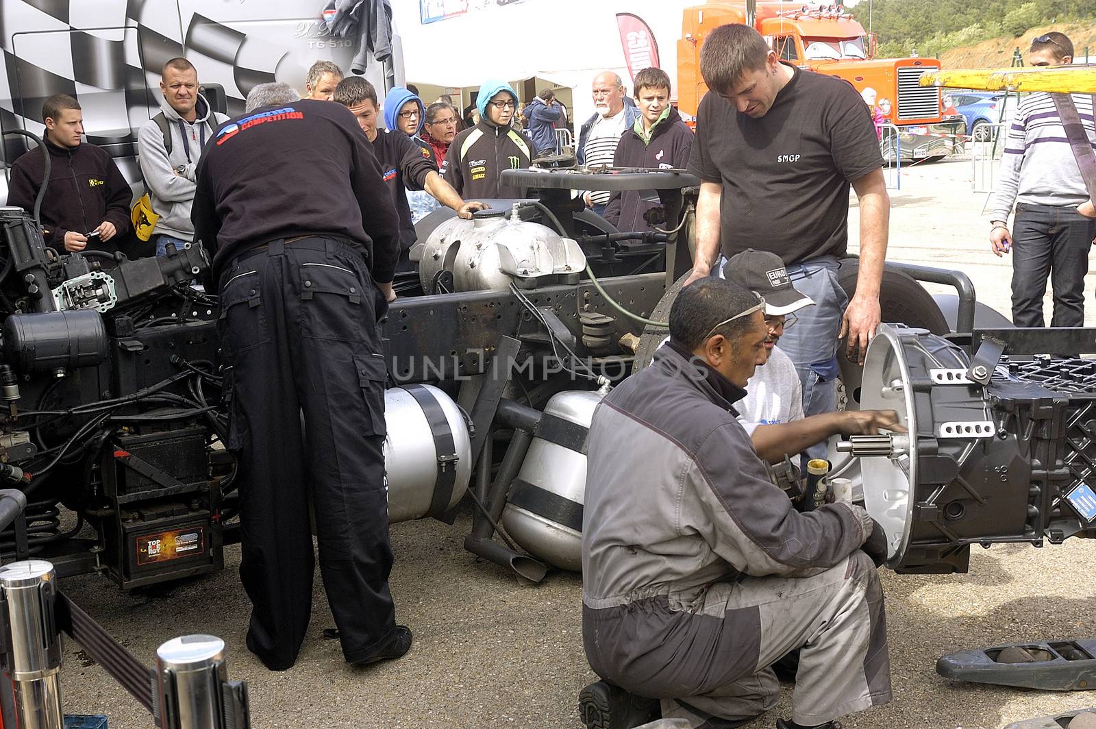 Ales - France - Grand Prix of France trucks May 25th and 26th, 2013 on the circuit of the Cevennes. workshops of mechanics for the assistance of the trucks. 