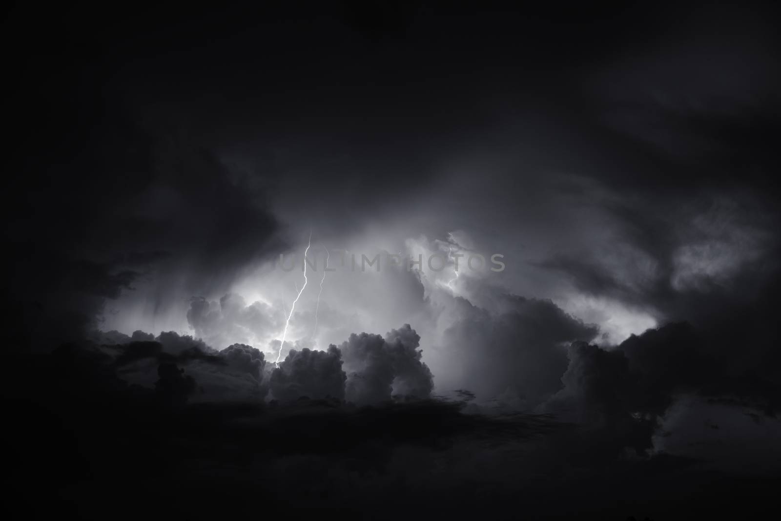 Beautiful lightning bolt with threatening dark clouds