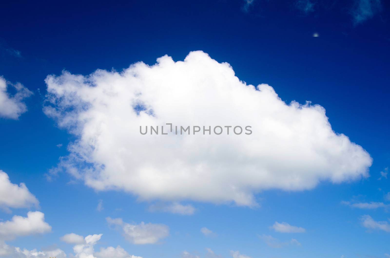  sky background  by Pakhnyushchyy