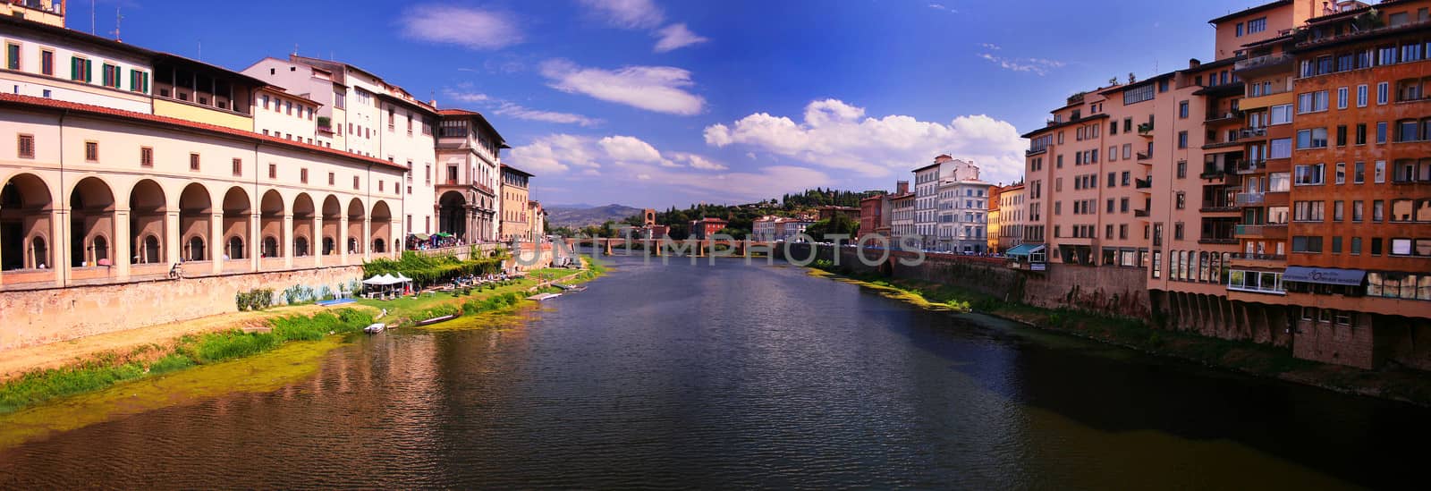 Panoram of Florence and river Arno, Italy by cristiaciobanu