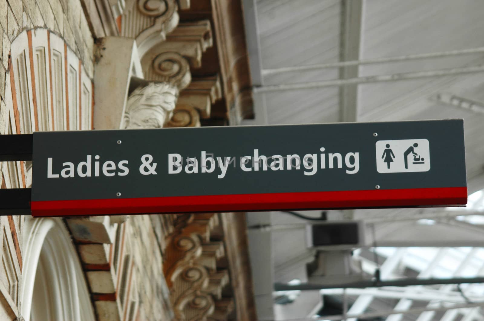Ladies & baby changing sign at the station