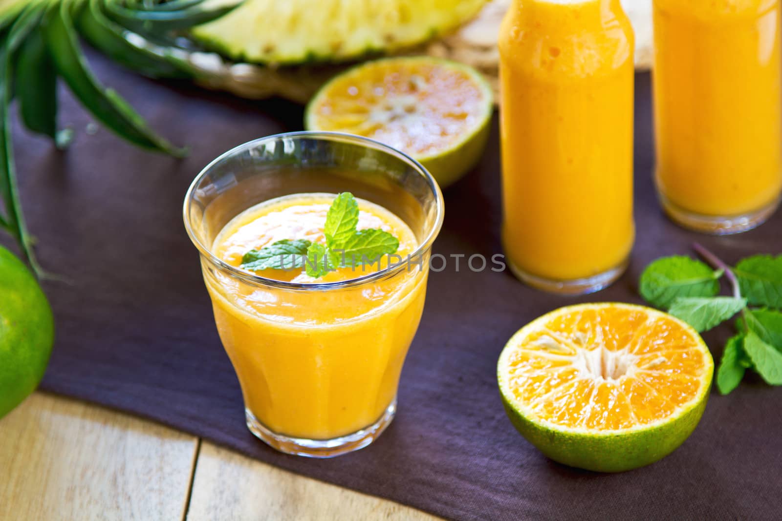 Pineapple with Orange and Mango smoothie by vanillaechoes