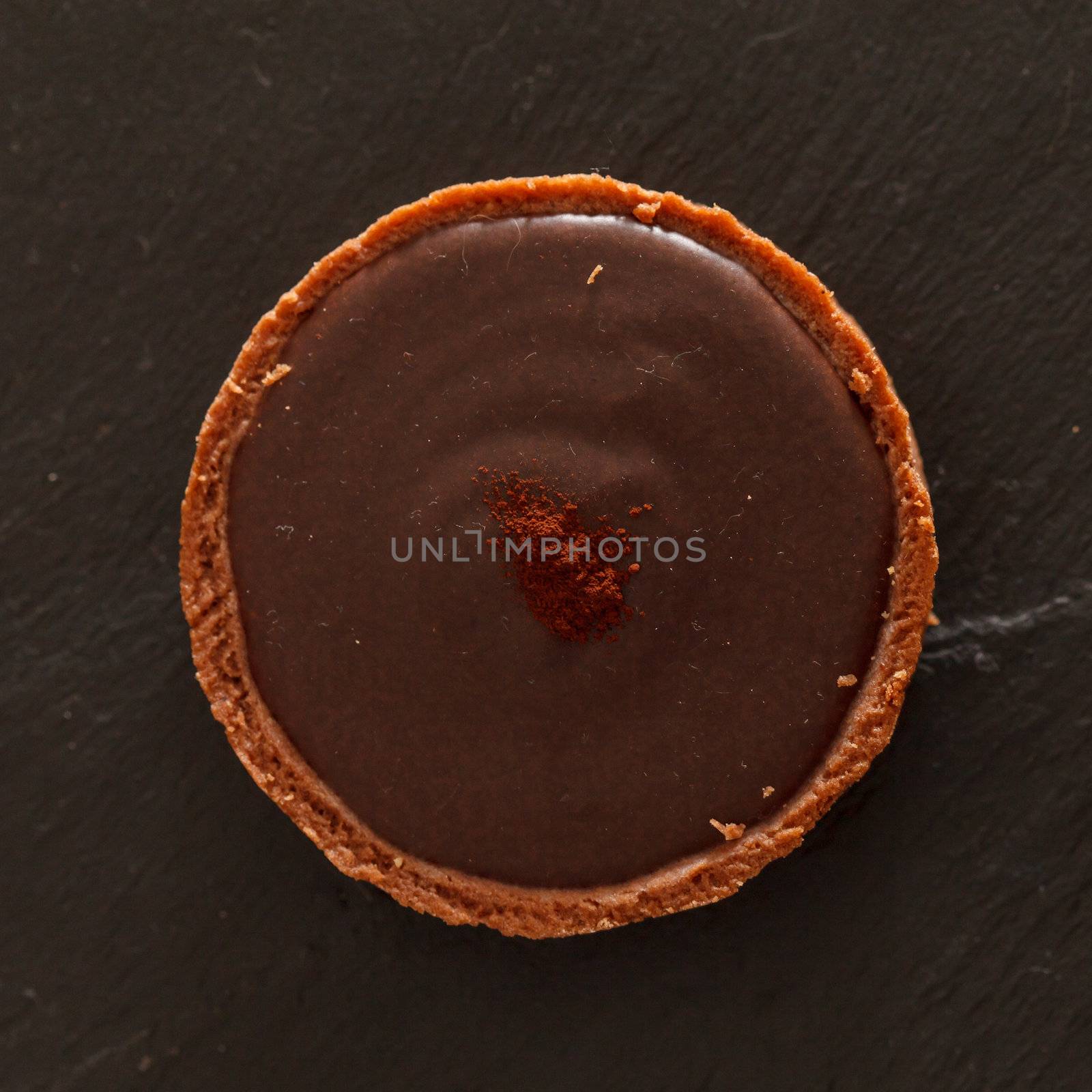 chocolate tart by shebeko