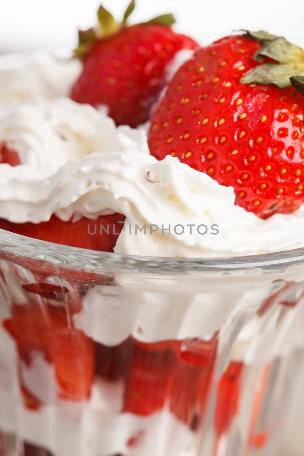 strawberries with cream by shebeko