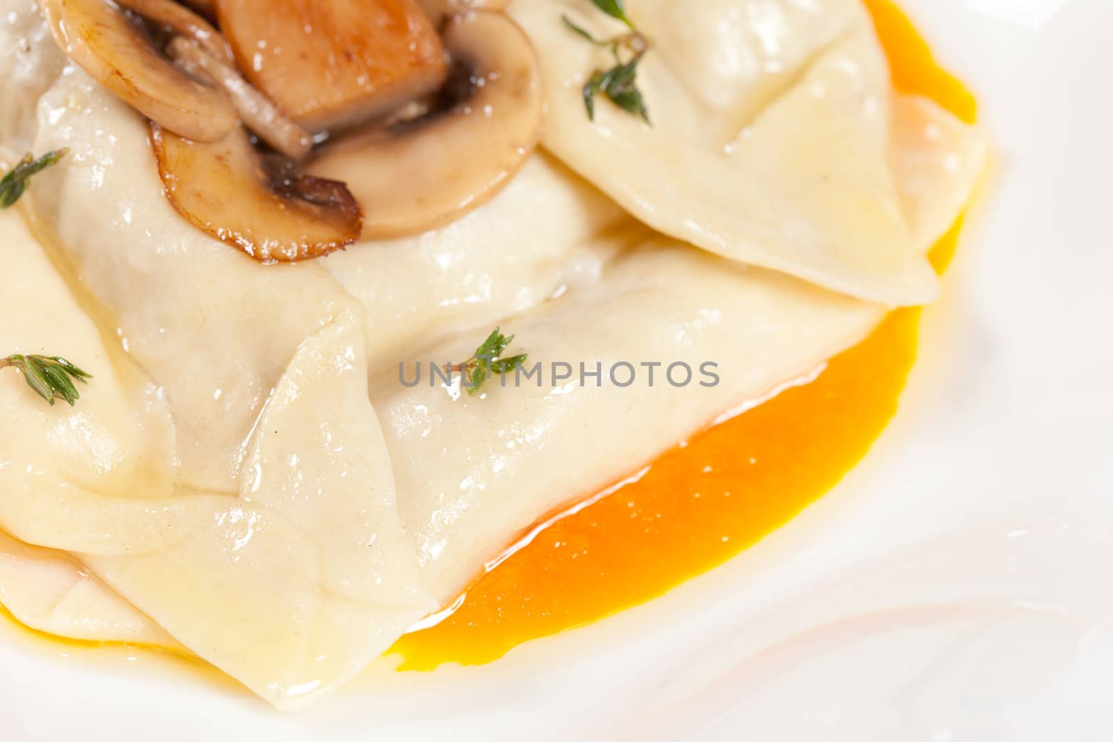ravioli with mushroom by shebeko