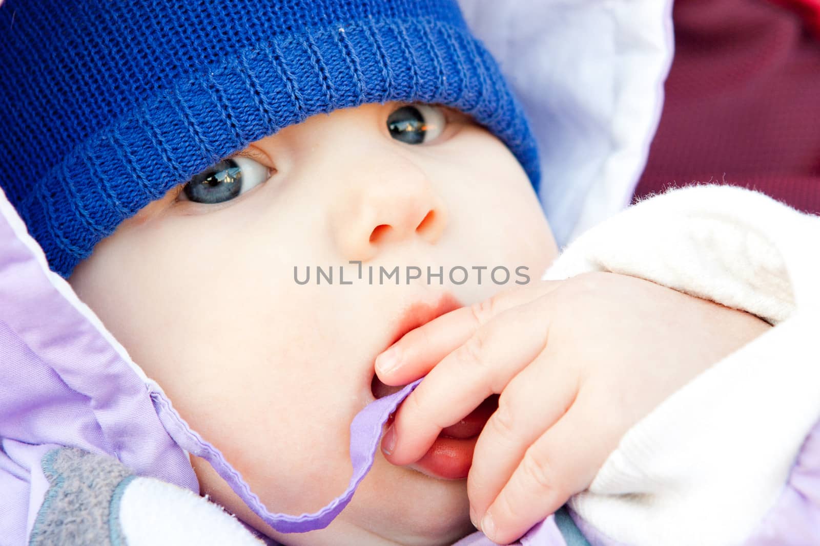 look of a baby by vsurkov