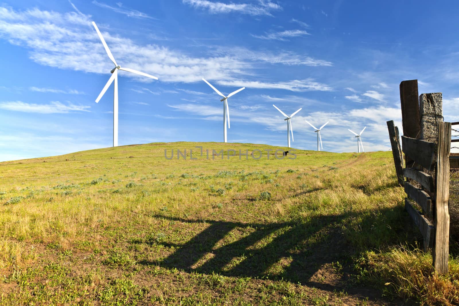 Wind power Eastern Washington. by Rigucci