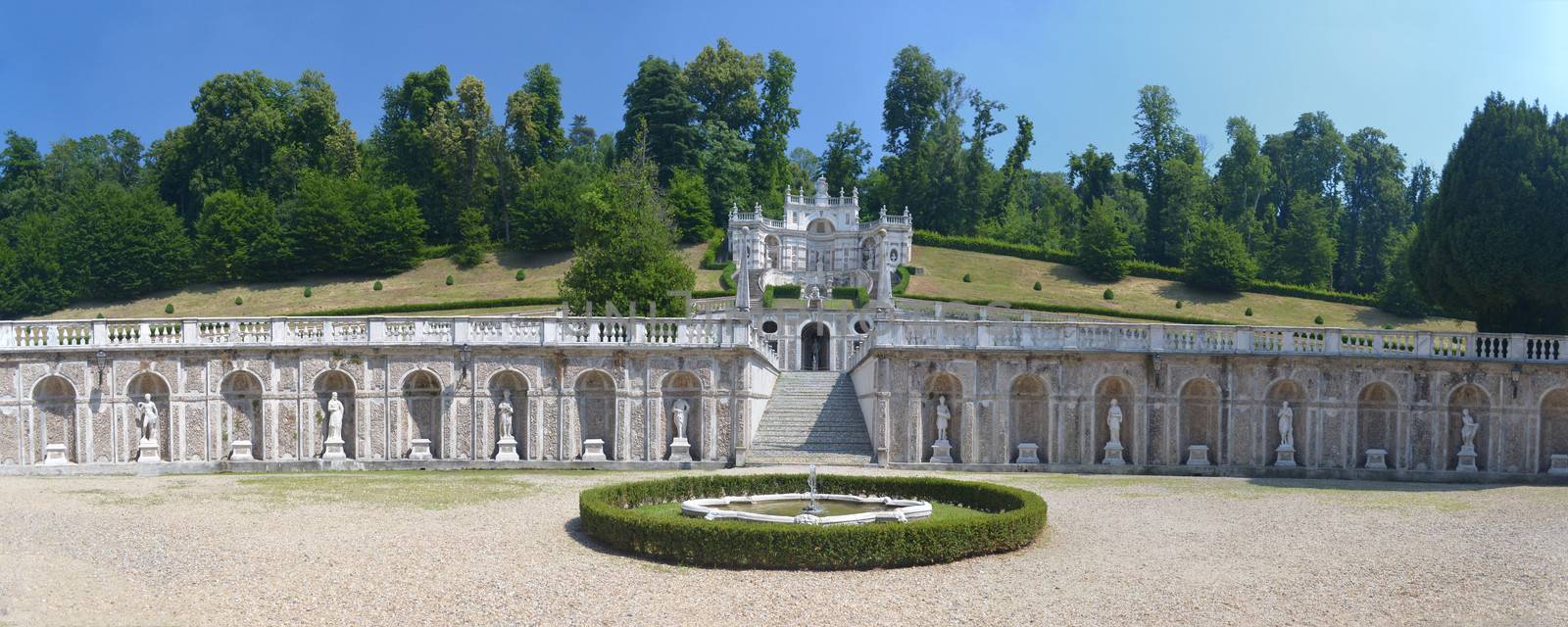 Garden of the Villa della Regina (Queen's villa) in Turin, Italy by artofphoto