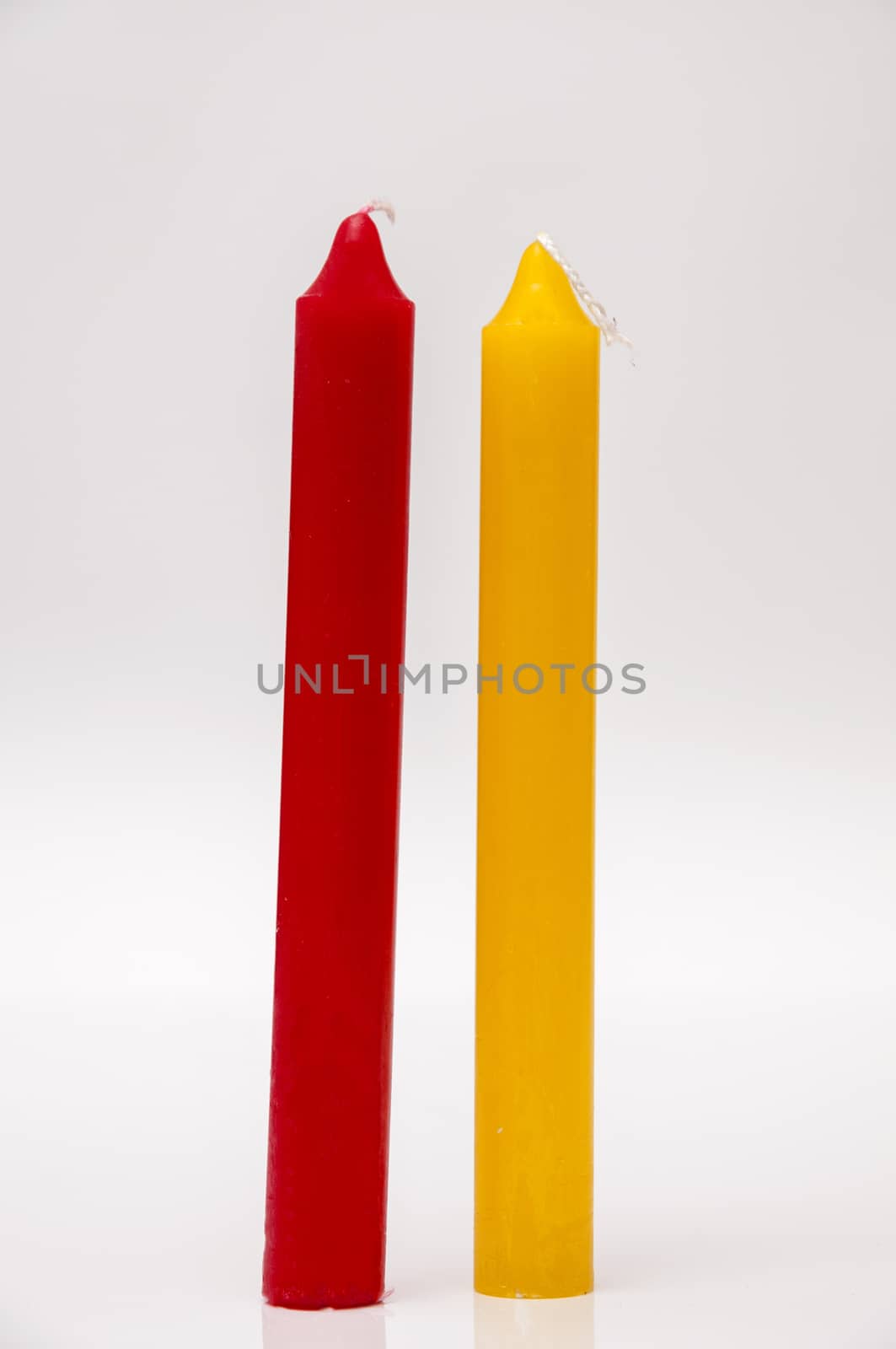 high colored candles to light this Christmas