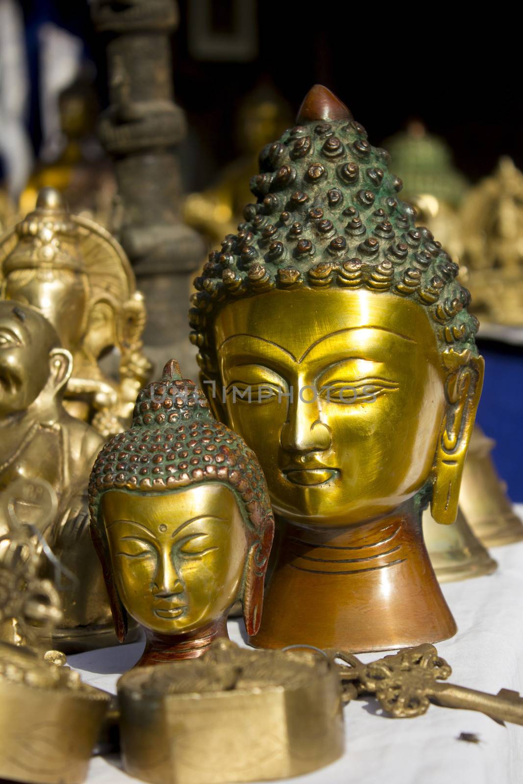 lord buddha head in dilli haat shop