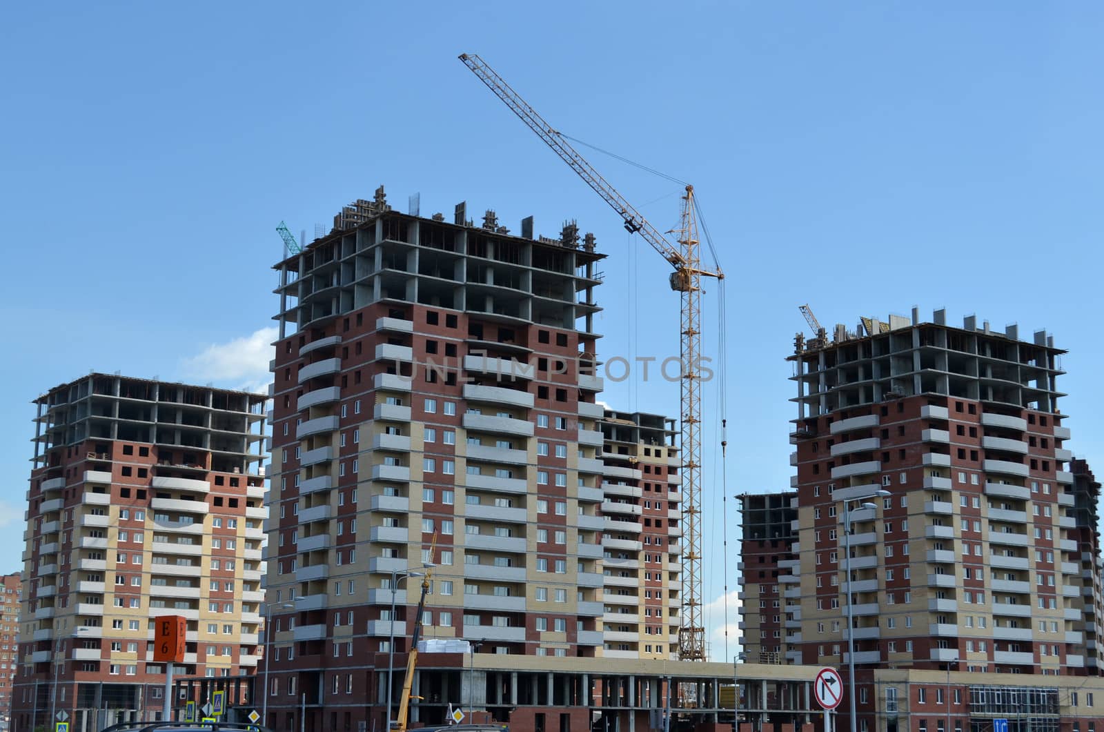 construction of the new residential district to Tyumen