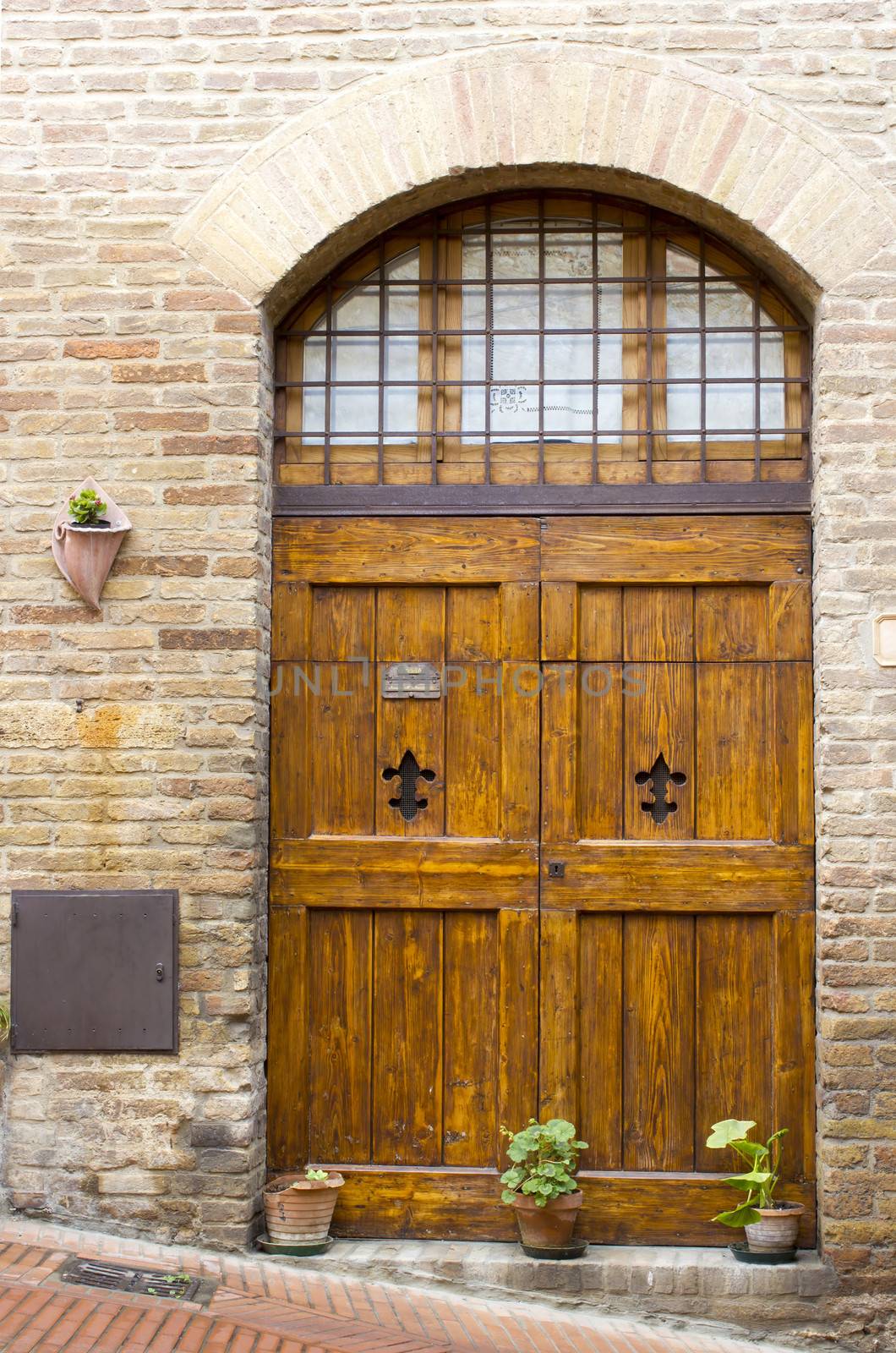 lovely tuscan doors, San Gimignano, Italy