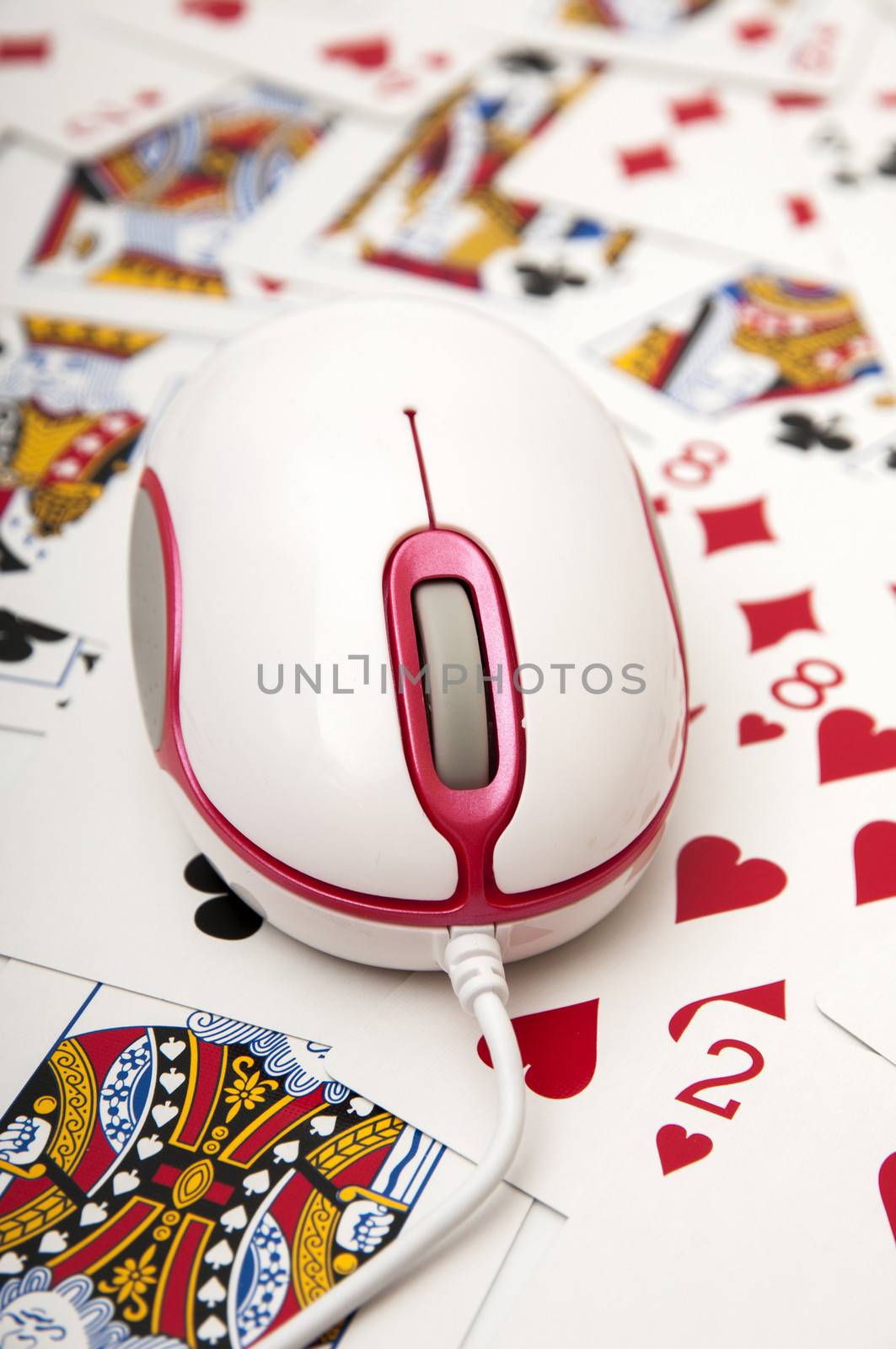 play poker on the computer with the mouse white