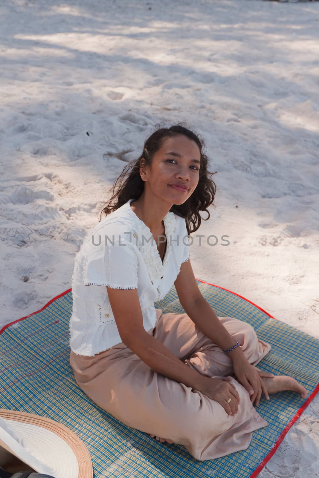 Thai Girl Portrait  by nikky1972