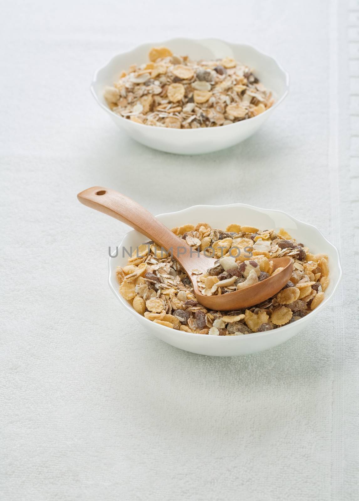 muesli in bowls
