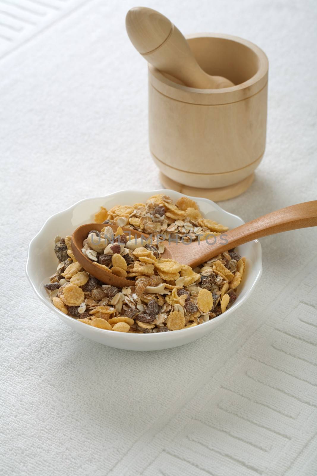 pestle in mortar with bowl