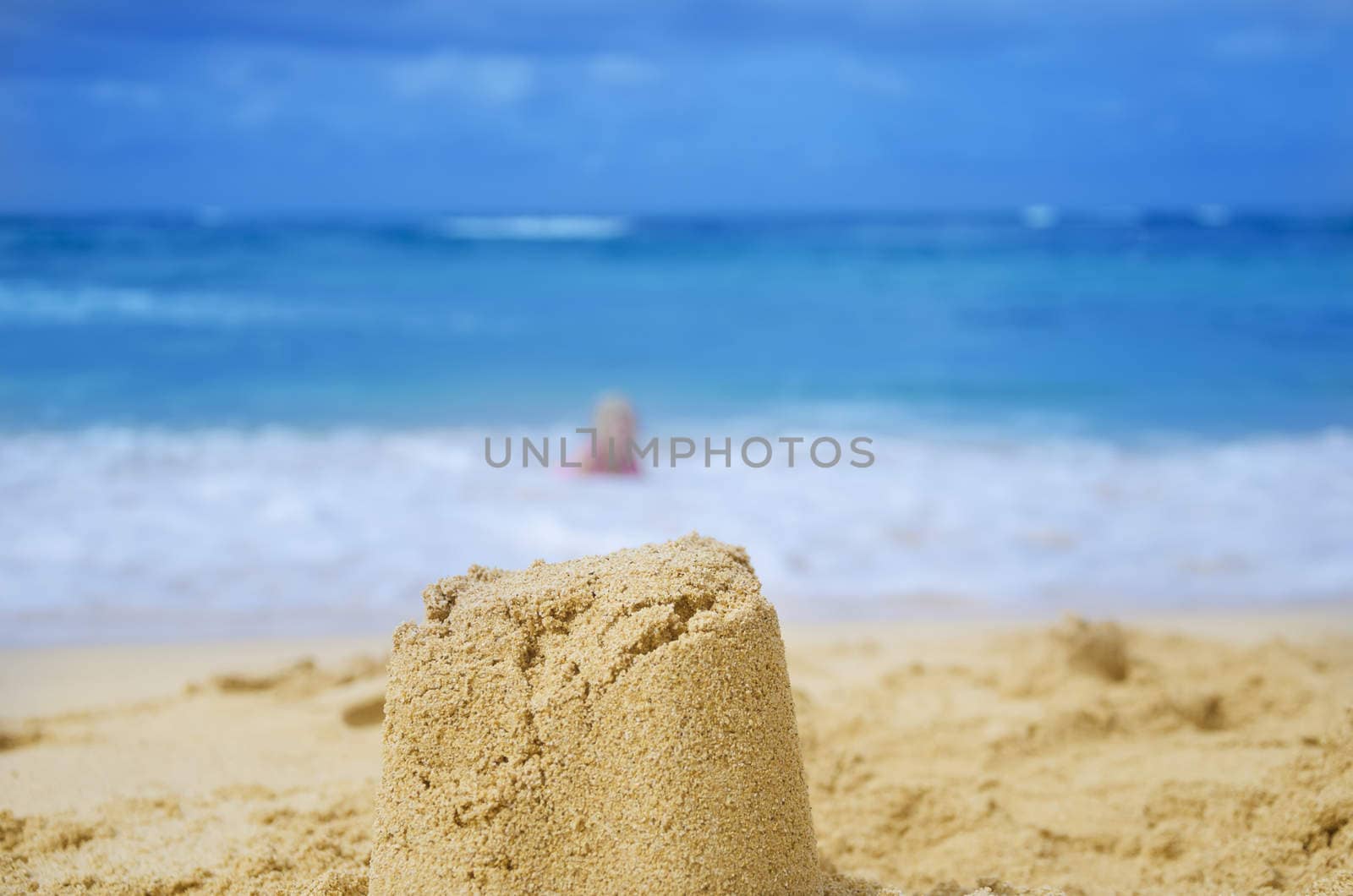 Sculpture on sandy beach by EllenSmile
