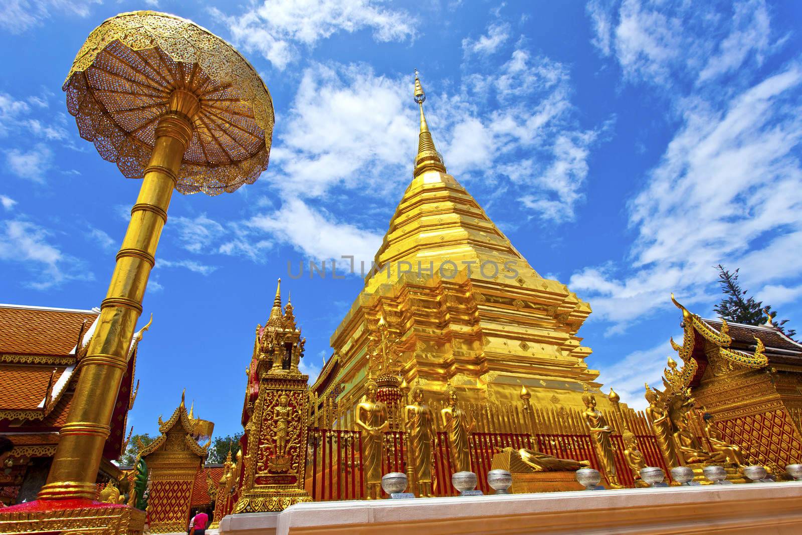 Temple in Chiang Mai, Thailand. by kawing921