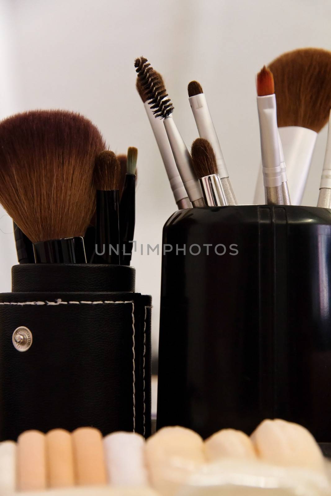 professional cosmetic brush by ponsulak