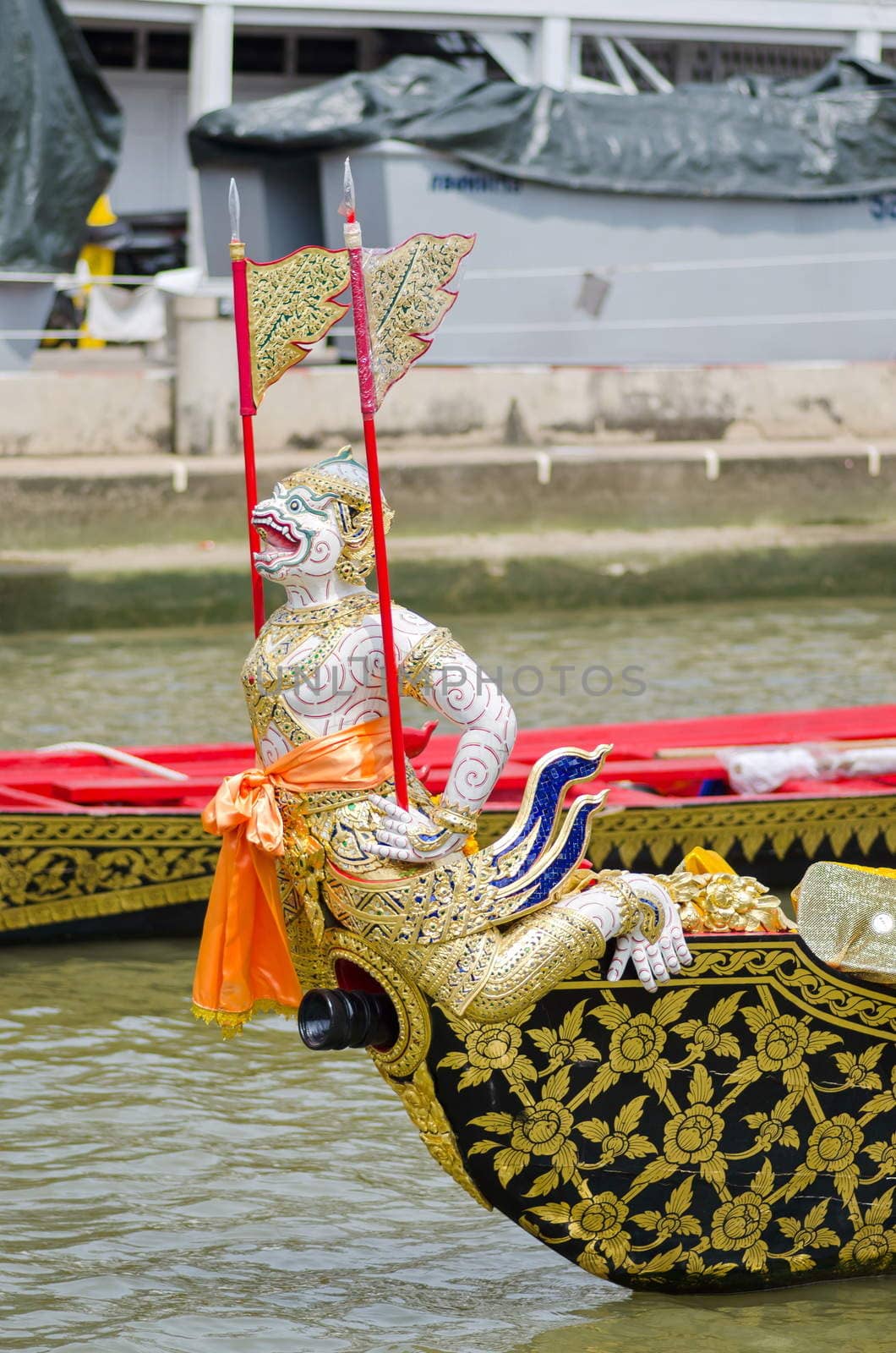 Thai royal barge, supreme art of Thailand 