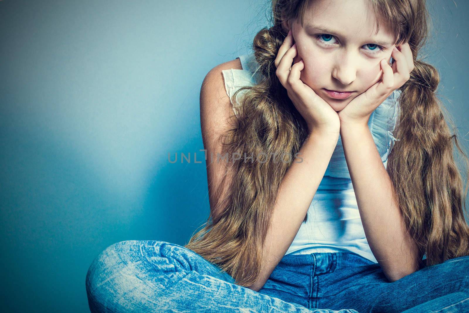 Image of young stylish grl looking at camera