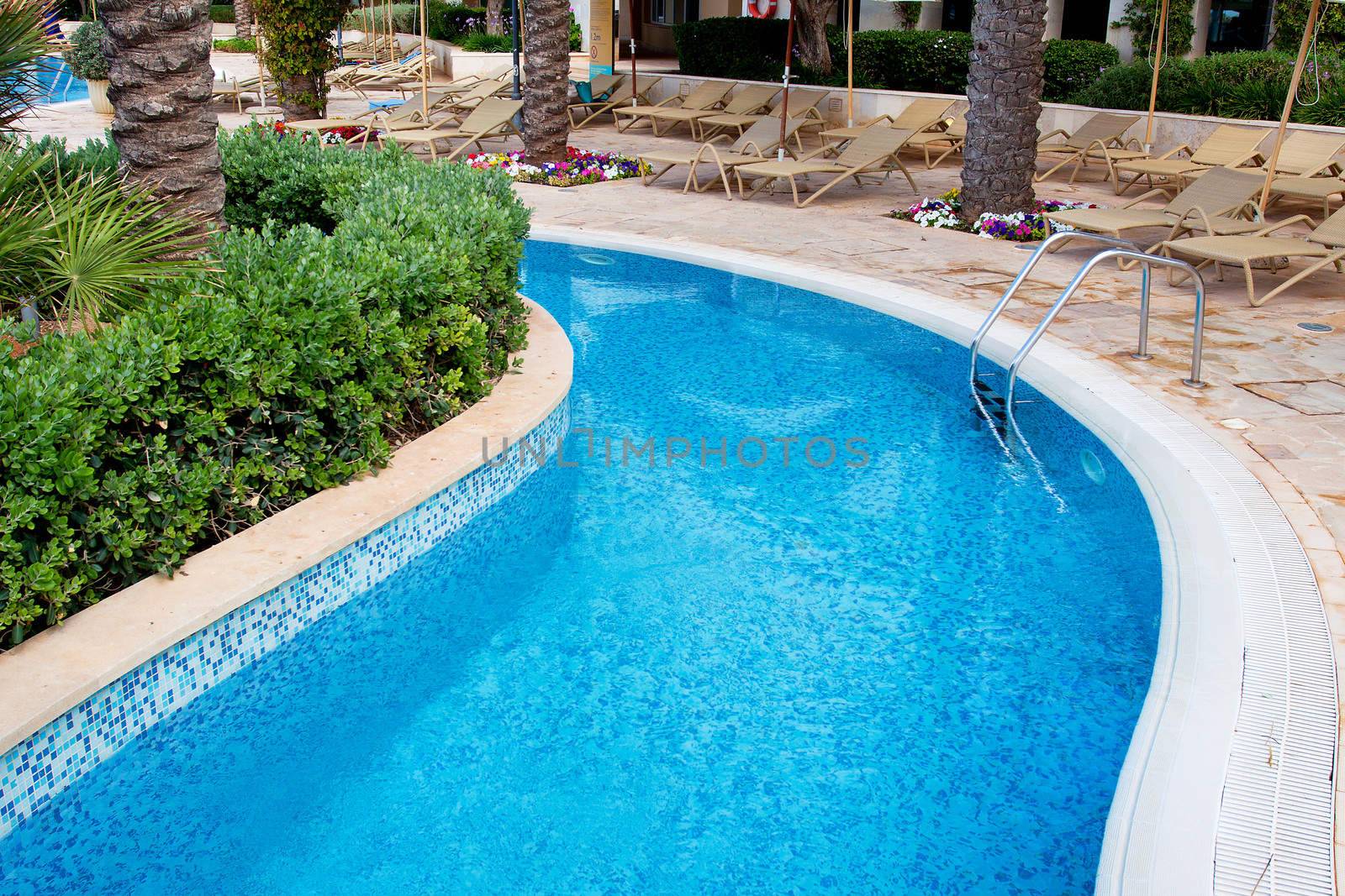 Luxury pool by annems